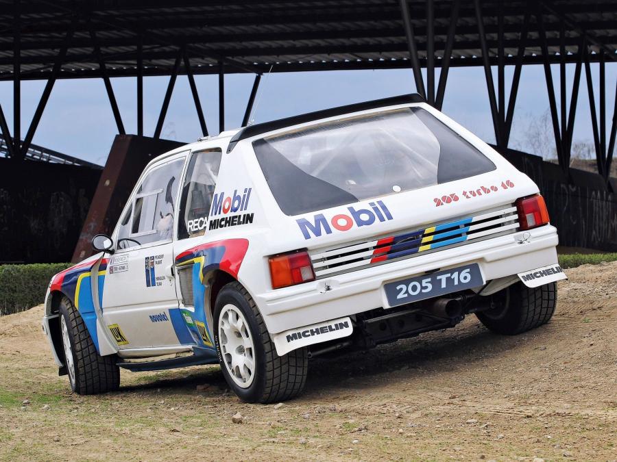  Peugeot 205 T16 Rally Car 1984 года  (фото 3 из 24)